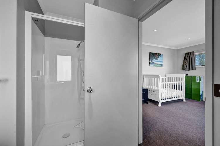 90 Reid Avenue Hawera_10