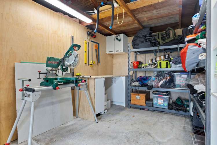 21 Tennyson Drive Owhata_12