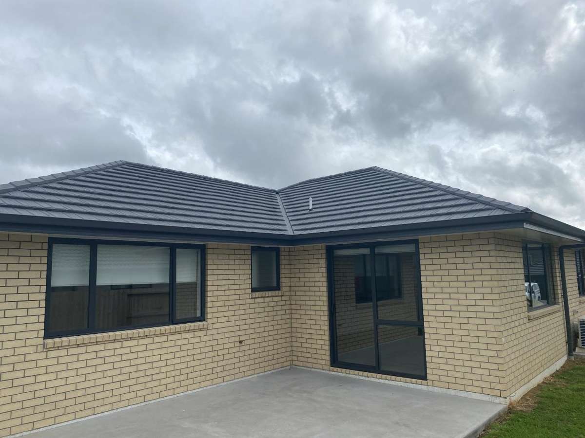 Modern home, prime location 4