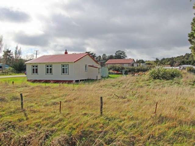 2 Akaroa Street Pongaroa_1