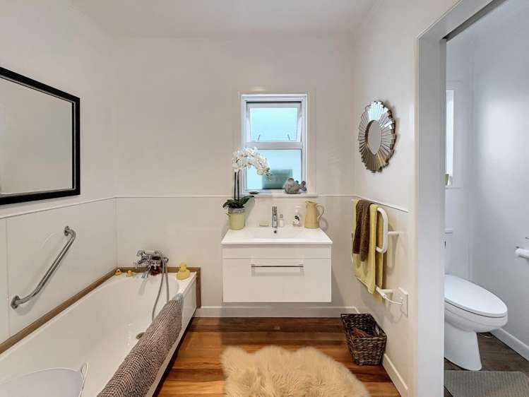 2 St Leonard Street 1228_23