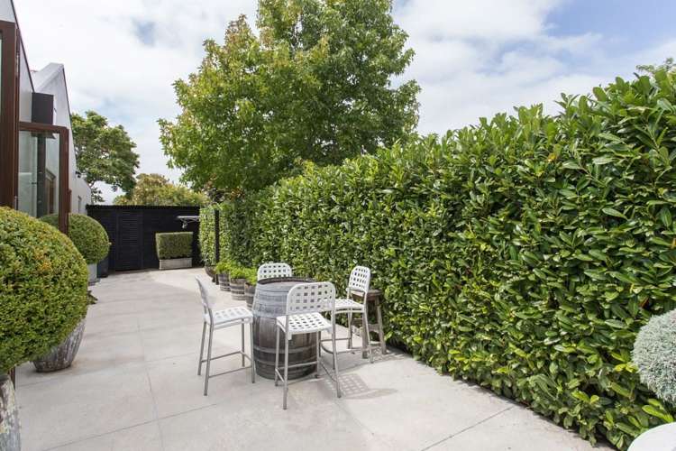 27 Wroxton Terrace Merivale_26