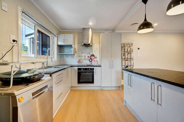 5/17A Idesia Place Totara Heights_12