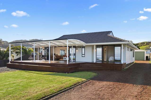 25 Kawakawa Bay Coast Road Kawakawa Bay_1