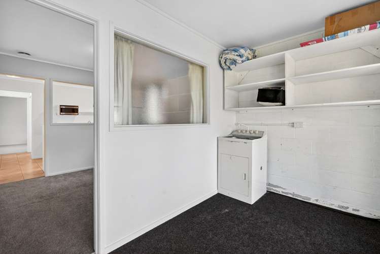 1/2 Tye Road Hillcrest_14
