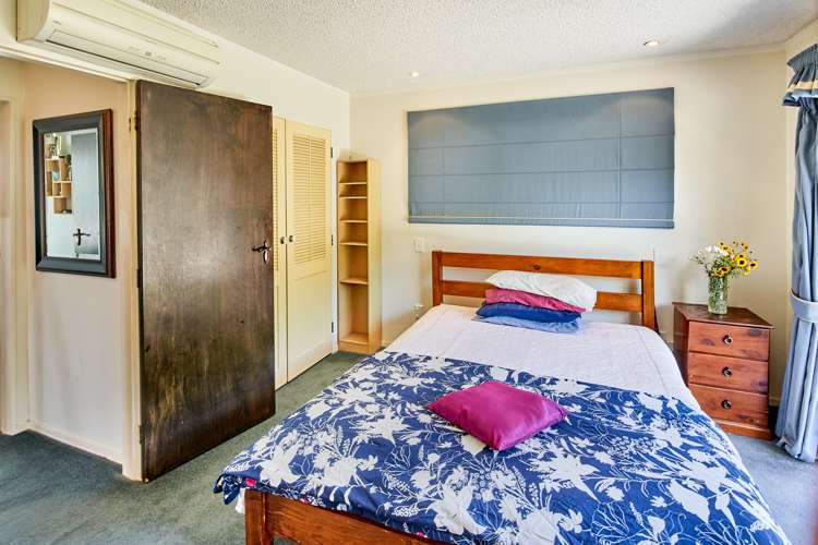 16 Brasenose Place Tawa_12