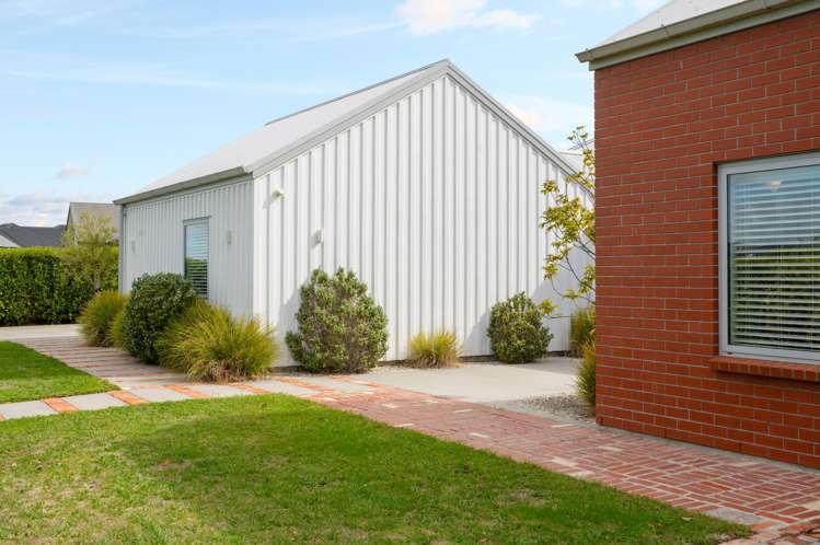 77 Alan Livingston Drive Cambridge_38