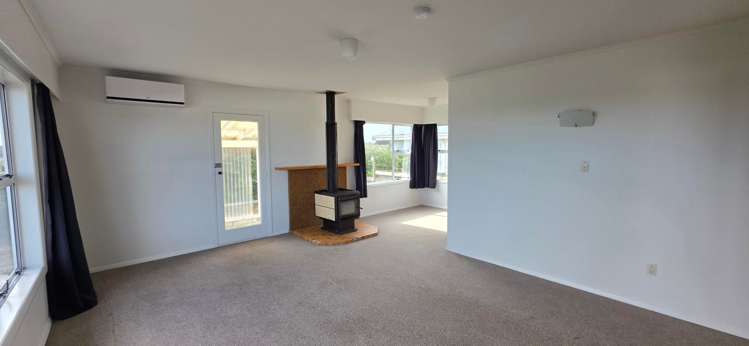  44 Manuka Street Ōtaki Beach_4