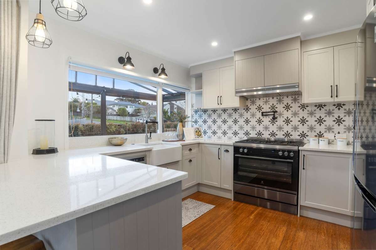 8 Riviera Place_4
