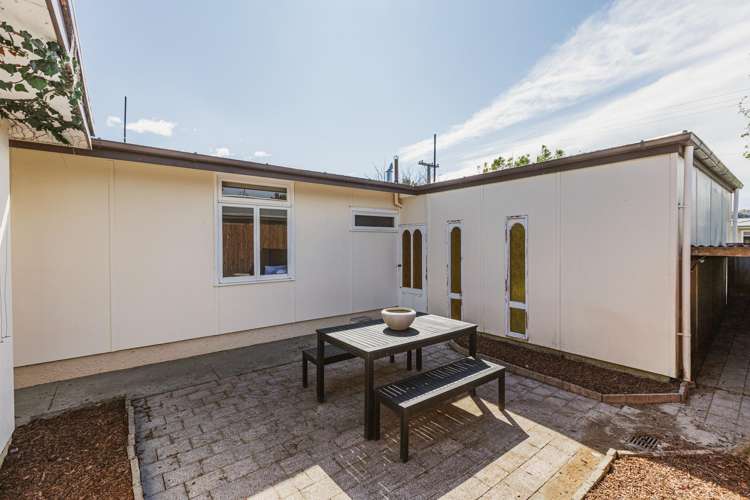 22 Veronica Avenue Marewa_16