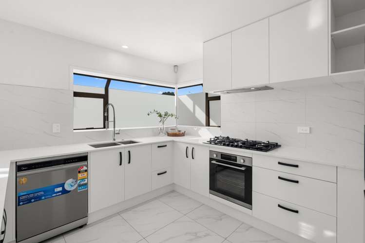 1 Ryeland Avenue_5