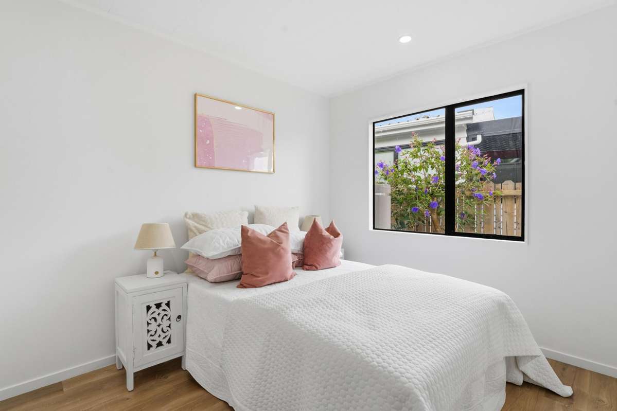 2/68 Meadowood Drive_5