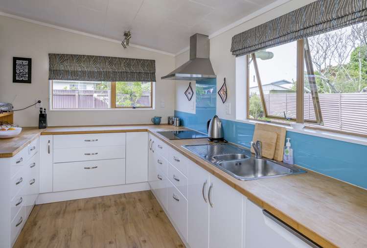 8 O'Rourke Place Otaki Beach_7