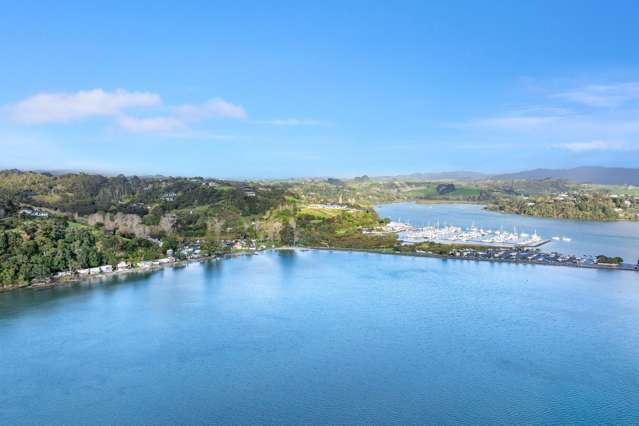 1334 Sandspit Road Sandspit_3