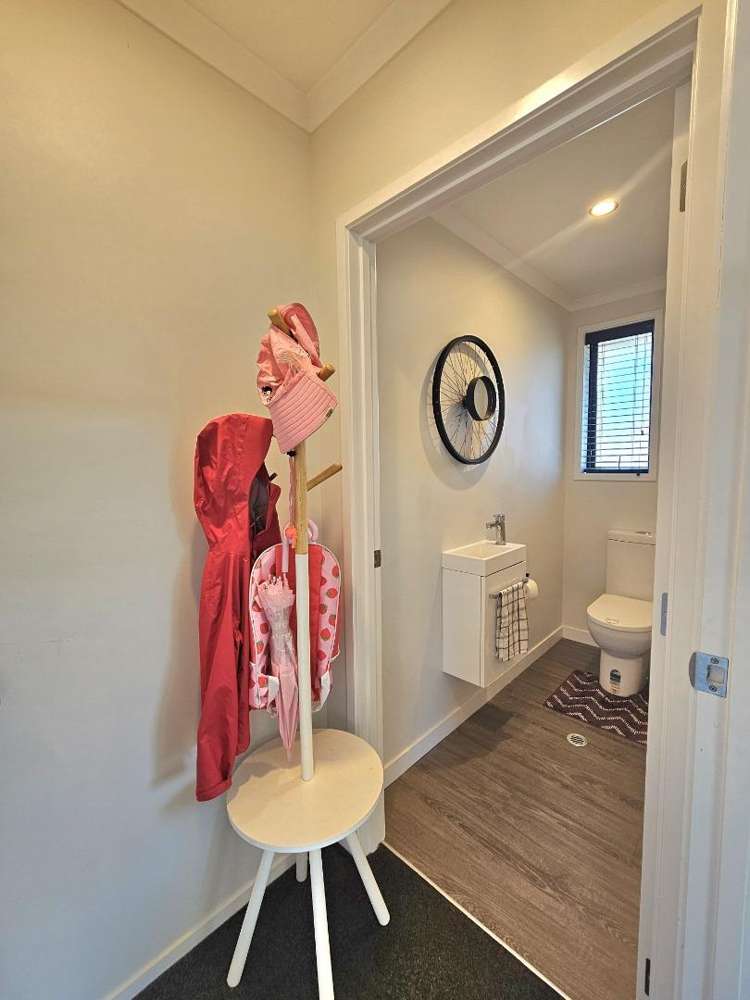 25 Discovery Place 10839_15