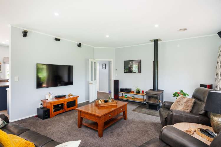 120 Williams Road Tokomaru_24