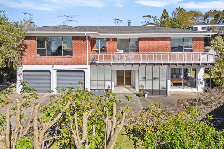 8 Ian Place Glendene_1