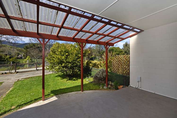 2/11 Manson Avenue Stoke_2