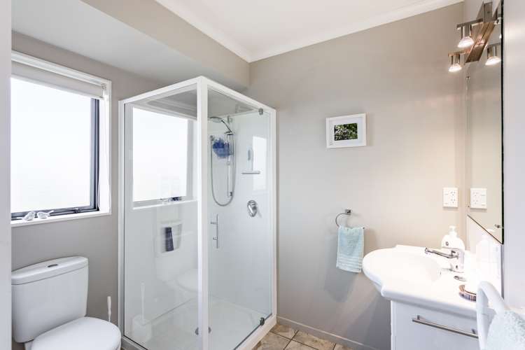 45 Percy Kinsman Crescent Riverstone Terraces_14