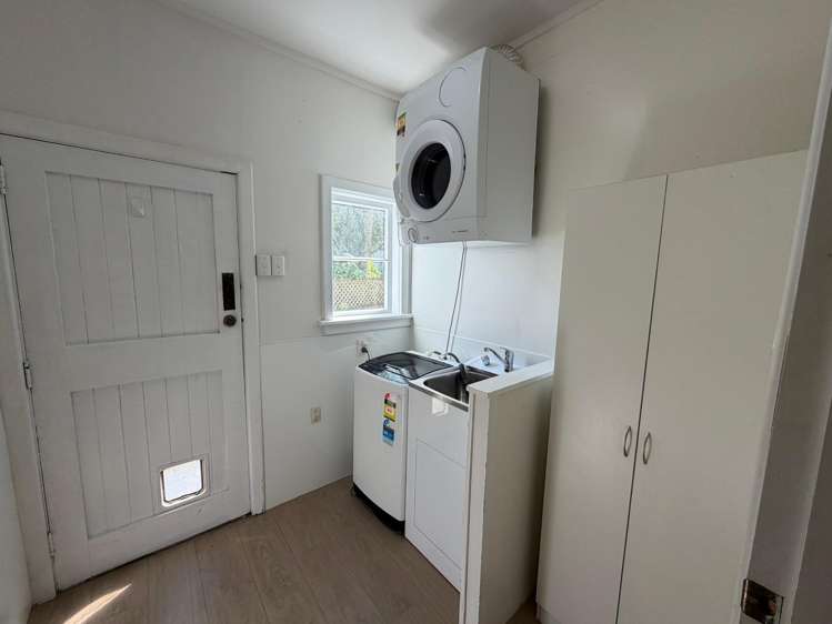  75 Chamberlain Road Karori_18