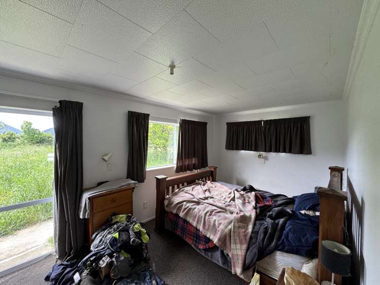 17 Para Railway Road Koromiko_12