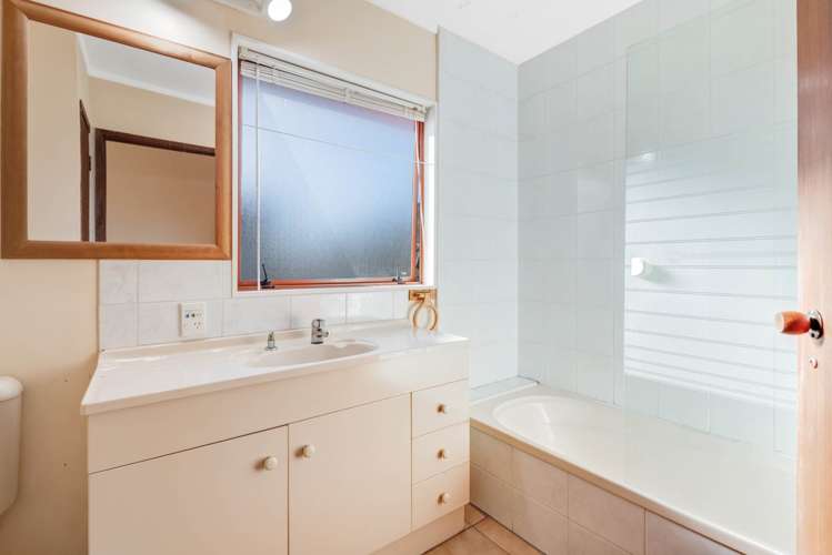 16 Arkles Strand Arkles Bay_12