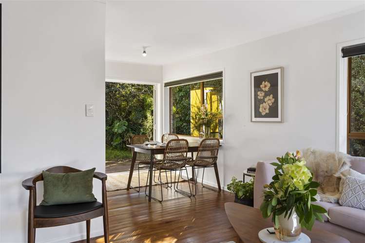 2/25 Mannering Place Hillcrest_4