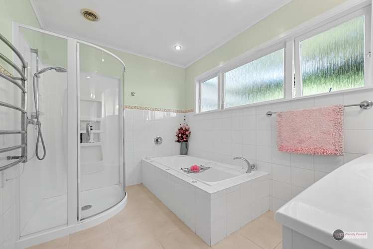 33 James Grove Stokes Valley_17