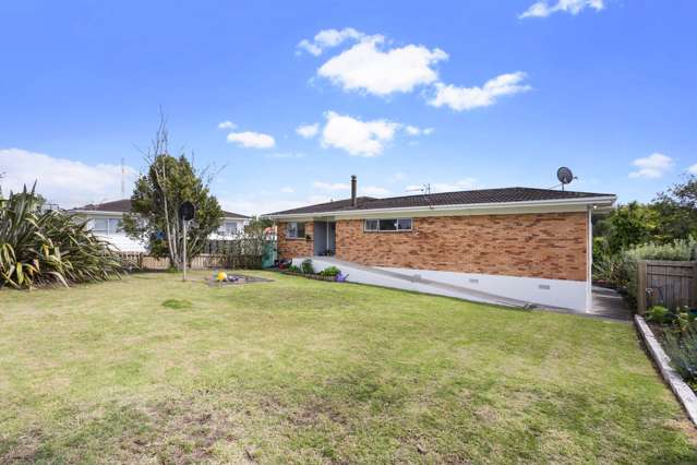 6 Taioma Crescent Te Atatu Peninsula_2