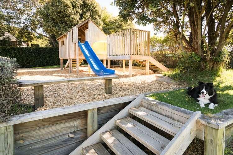 8 Rae Lane Paraparaumu Beach_18