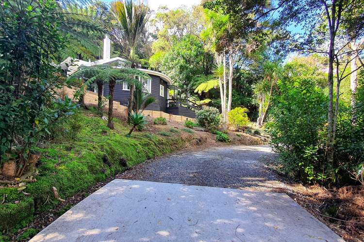 1080 Sandspit Road Sandspit_25