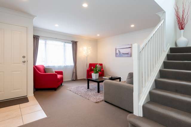 3 Carousel Crescent East Tamaki Heights_1