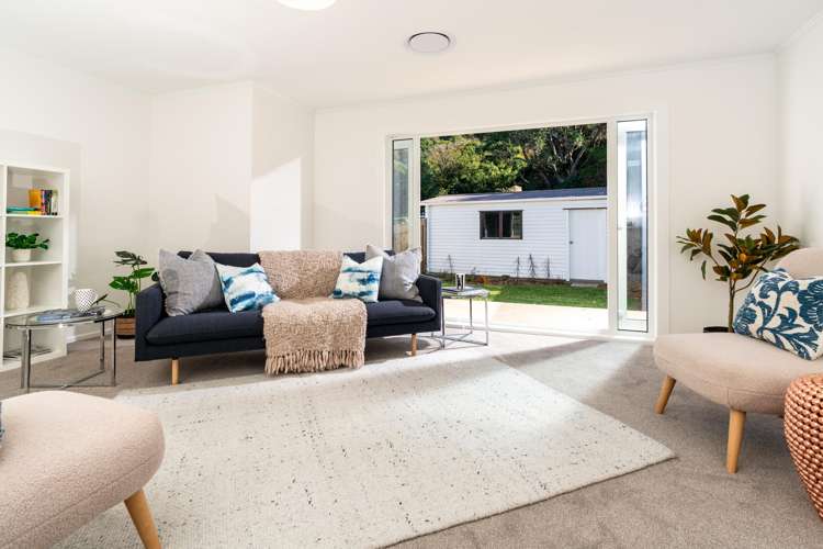 113 Queens Drive Lyall Bay_2