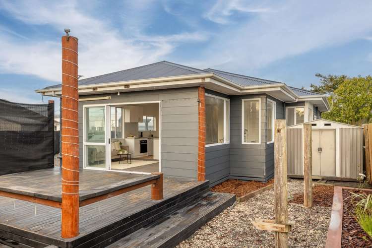 88a Aldershot Street Aranui_16