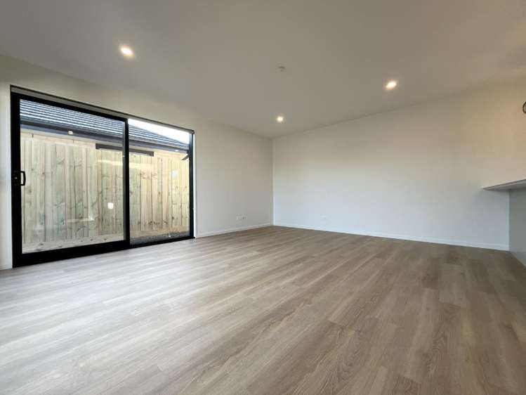 2 Maple Lane 11103_5