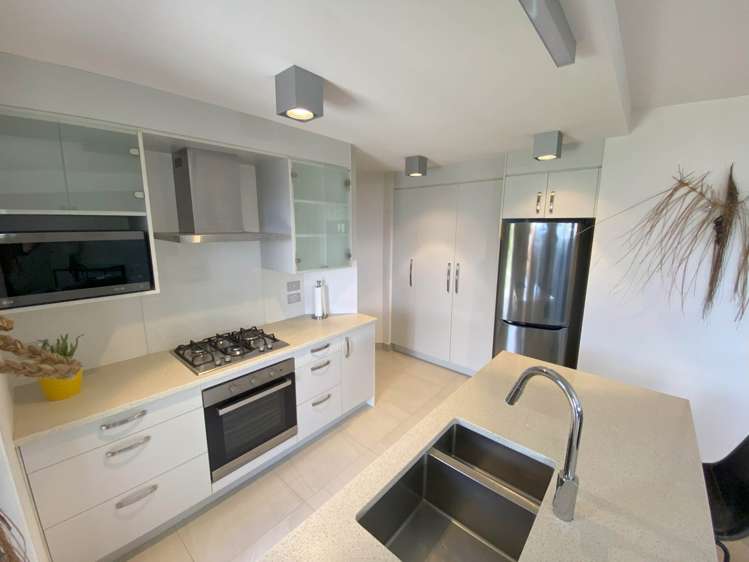 14A Valkyria Place Beach Haven_7