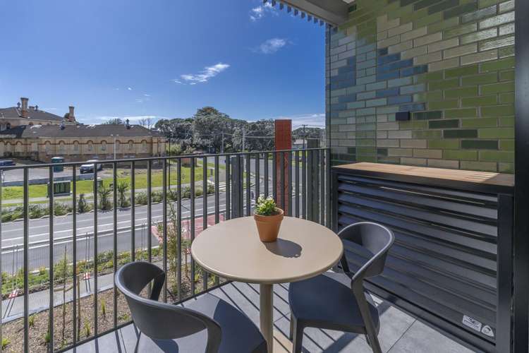2a Te Ara Taurapa, Pt Chevalier, Auckland 1022 Point Chevalier_4