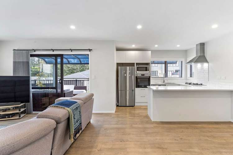 10A Kaimai Avenue Massey_7