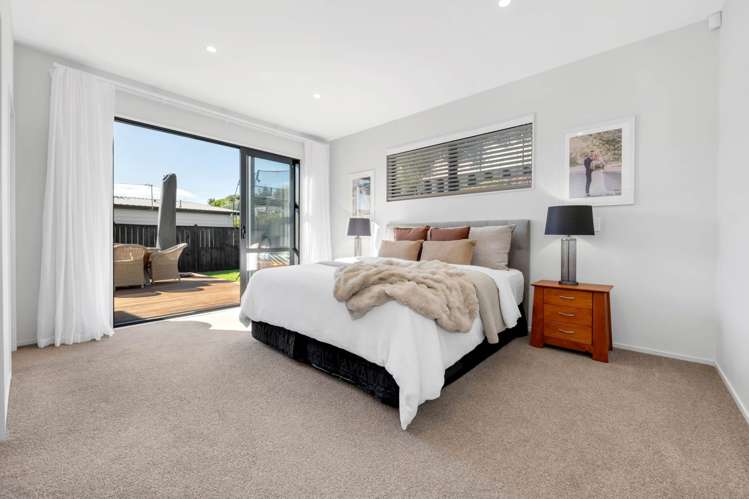 8 Doidge Street Beachlands_15