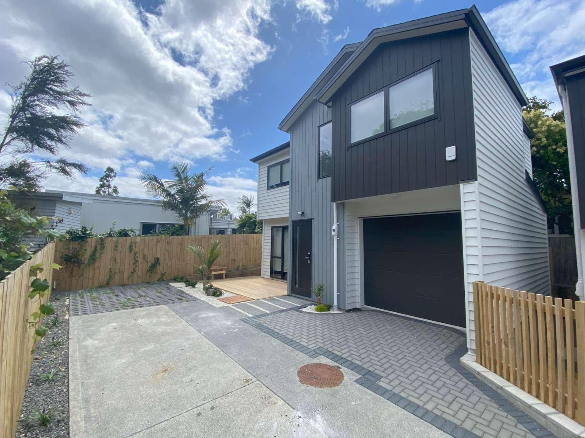 74F Gardner Avenue New Lynn_0