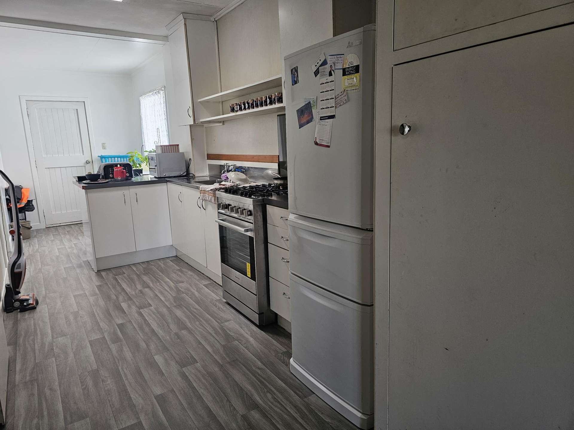 3B Montgomery Street Levin_0