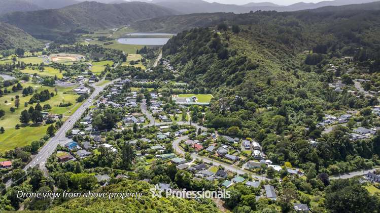 84 Mount Marua Way_3