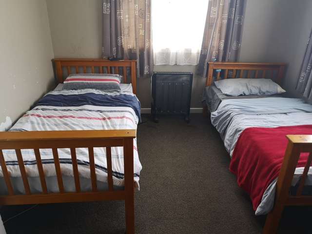 2 Locke Avenue Mount Roskill_3