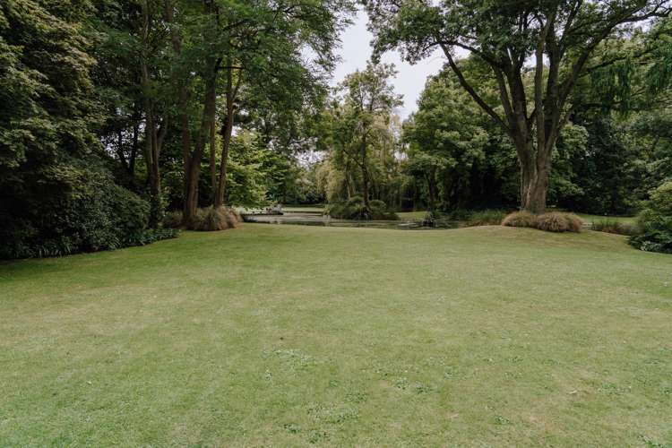 Address withheld Geraldine_18