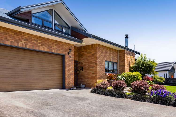 9 Elizabeth Grove Stratford_50