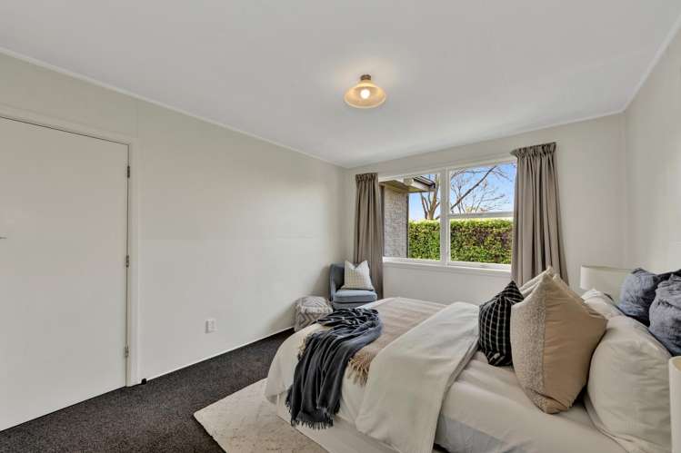 1041 Colombo Street St Albans_15