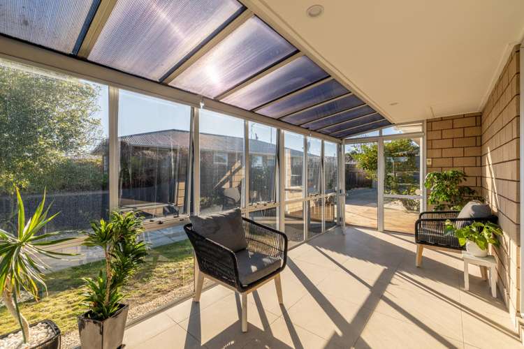 36 Greenhaven Drive Burwood_3