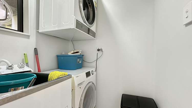 17/8 Monte Cassino Place Birkdale_13