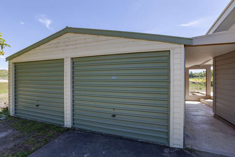 302 White Road Waipawa_16