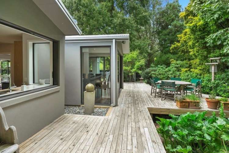 370 Sawyers Arms Road Harewood_18